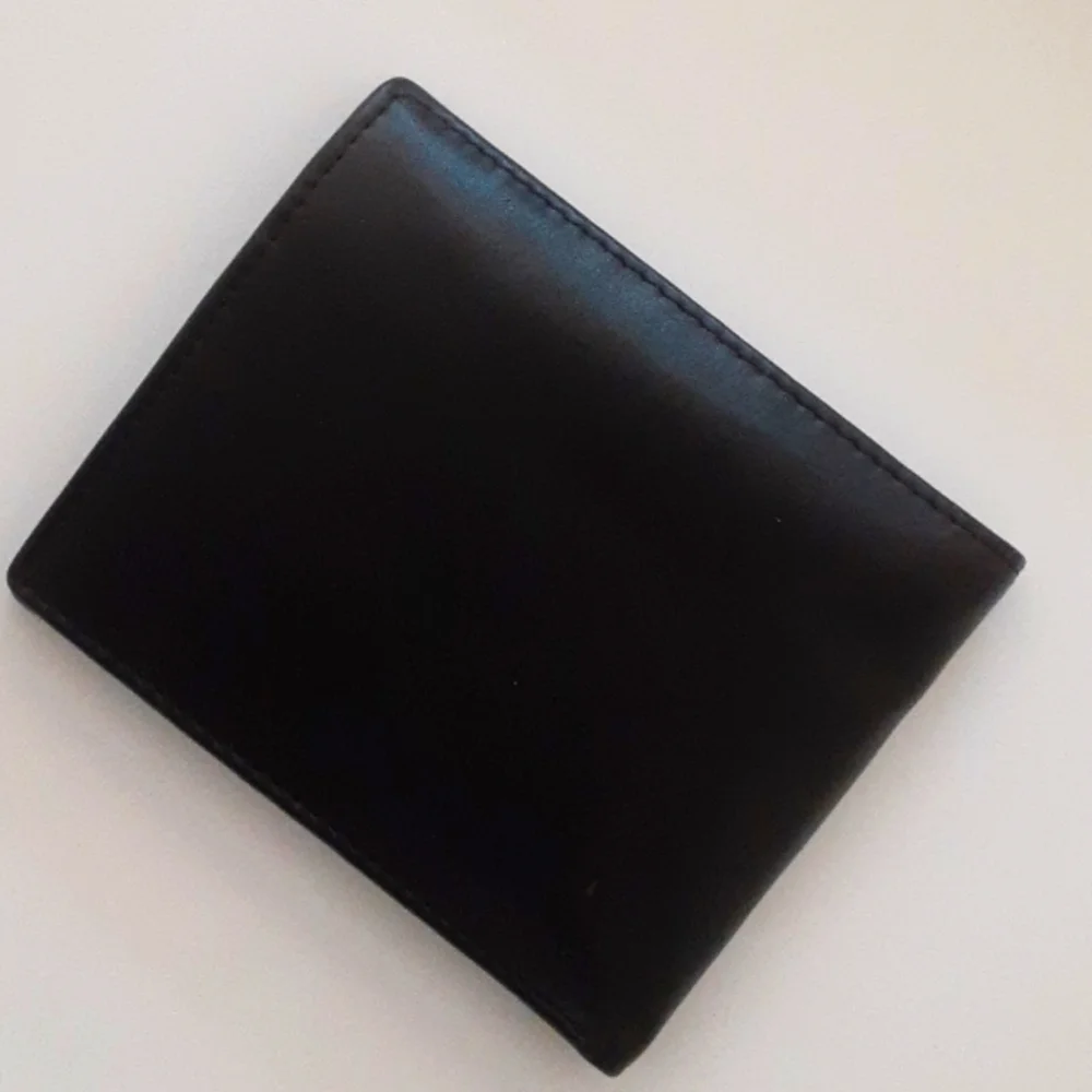 Pierre Cardin Leather Bifold Wallet Black & Sunday Football Socks 7-12